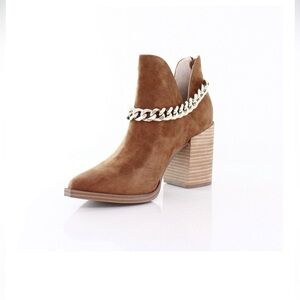 Steve Madden Cedar Chain Bootie
(Women)
7M, COGNAC SUEDE
